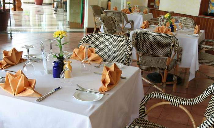 restaurante-mesa-770-dreams.jpg