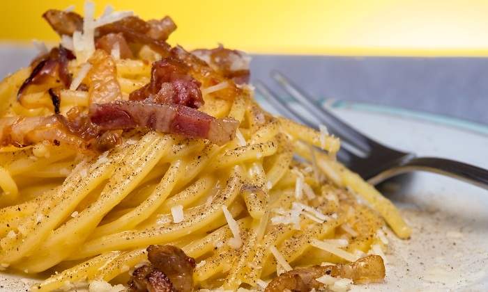 espaguetis-carbonara-roma-Giakita-Dreamstime-.jpg