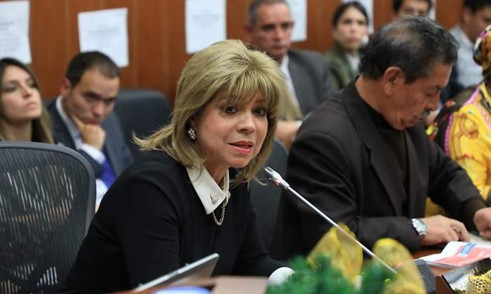 MARYLUZ PARLAMENTO