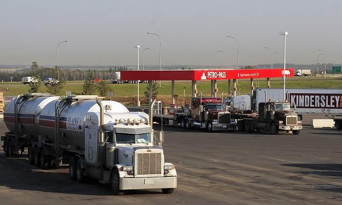gasolinera-petrocanada-suncor-770x420.jpg
