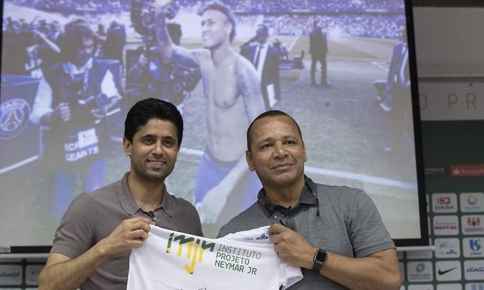 Neymar-Al-khelaifi-Padre-2018-Brasil-efe.jpg