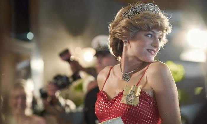 ladydi-crown3.jpg