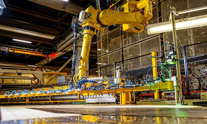 fabrica-neumaticos-robot-michelin.jpg