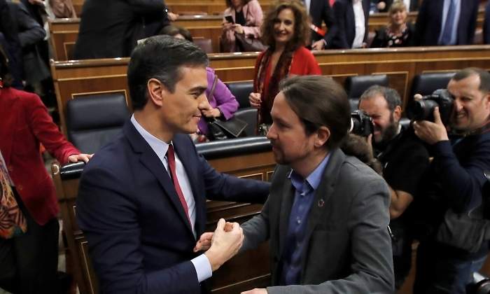 sanchez-iglesias-saludo-investidura-enero-2020-efe.jpg