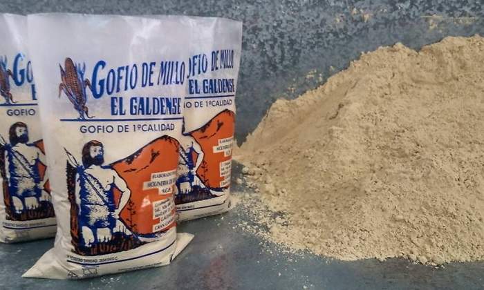 Un paquete de gofio canario