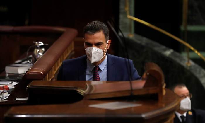 sanchez-congreso-mascarilla-efe.jpg
