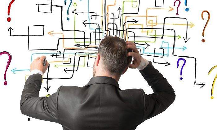 laberinto-caos-futuro-buscar-interrogacion-770-dreamstime.jpg