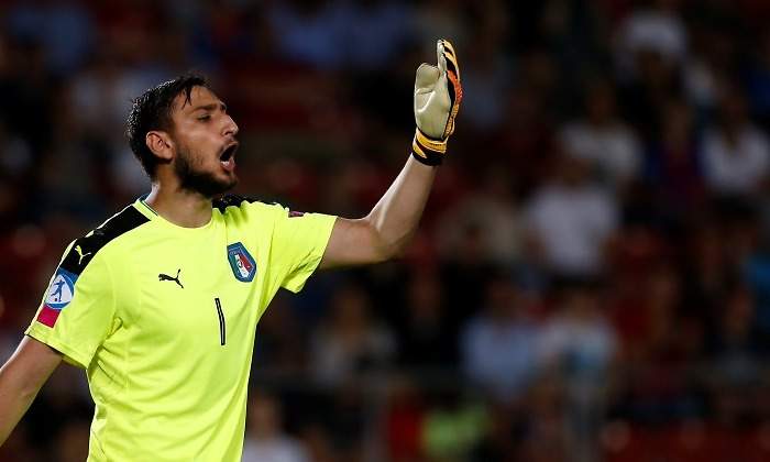 Donnarumma-ordena-Italia-2017-reuters.jpg