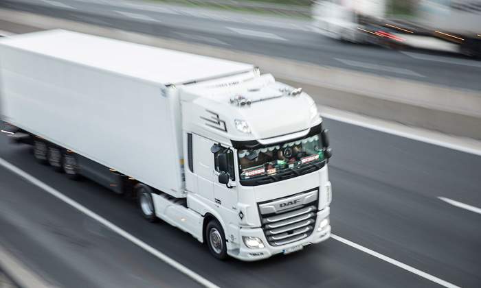 camion-transporte-carretera-bloomberg-770x420.jpg