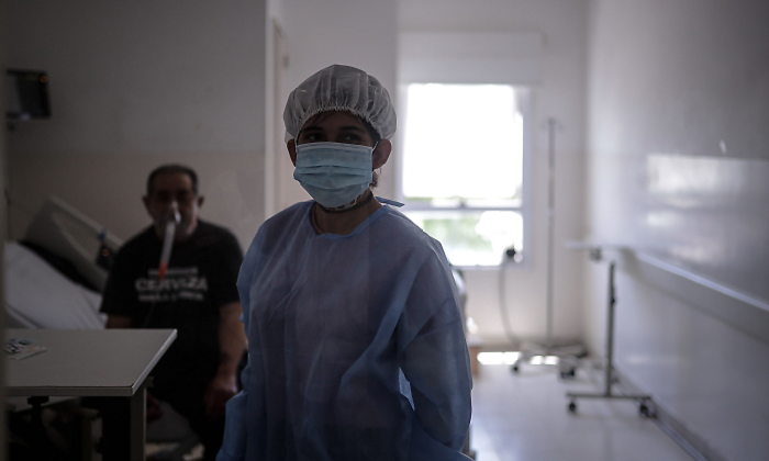 medico-latinoamerica-pandemia-efe.png