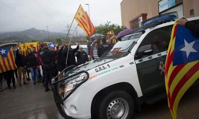 guardia-civil-cataluna-material-referendum-efe.jpg