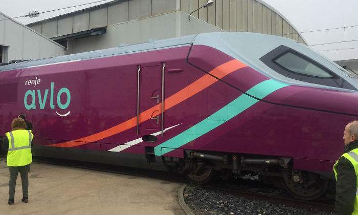 avlo-tren.jpg