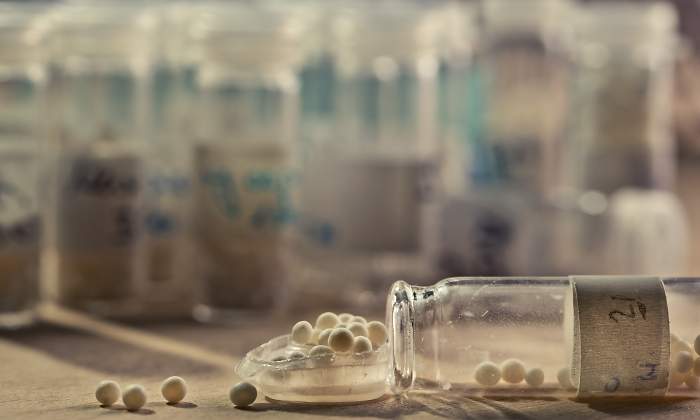 homeopatia-dreamstime.jpg