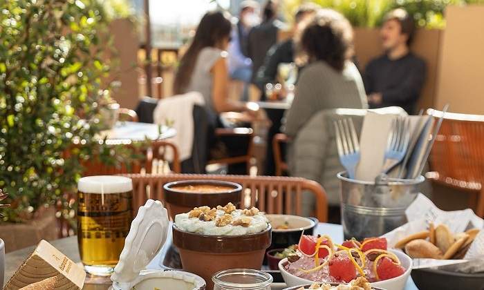 LE-TAVERNIER-Brunch-1.jpg