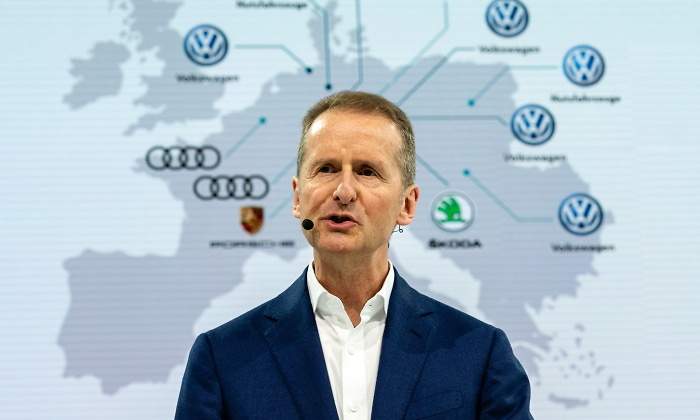 herbert-diess-volkswagen-2021.jpg