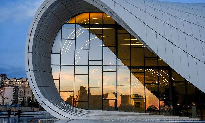 zaha-hadid-1.jpg