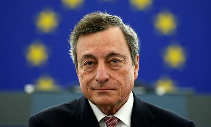 draghi-mario-UE-estrellas-efe.jpg