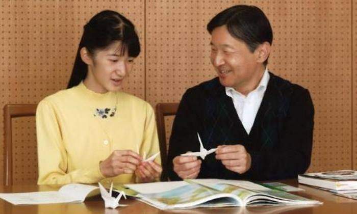 naruhito-aiko770.jpg