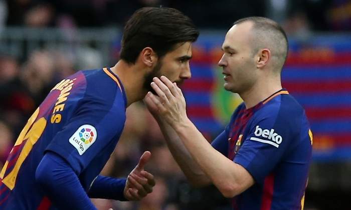 andre-gomes-iniesta-reuters.jpg