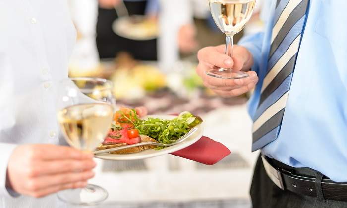 comida-empresa-dreamstime.jpg