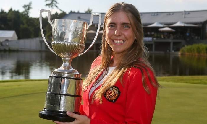 celia-barquin-golf-twitter.jpg