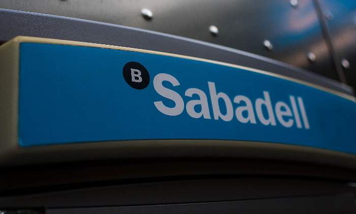 banco-sabadell-logo-letrero-cajero-getty-770x420.jpg