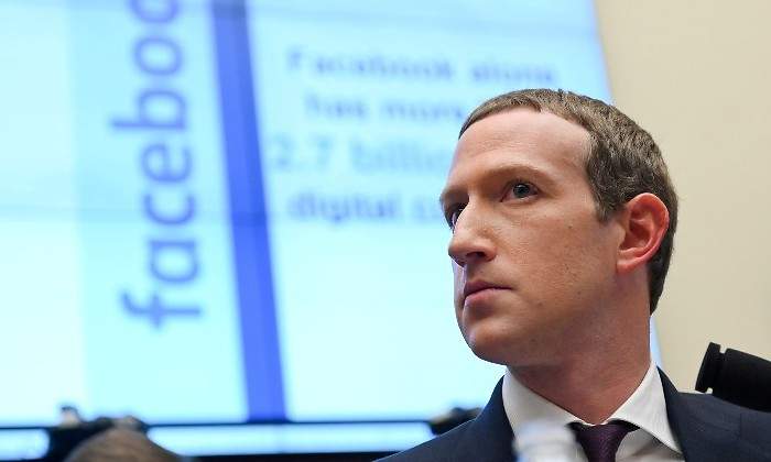 Zuckerberg-facebook-reuters.jpg