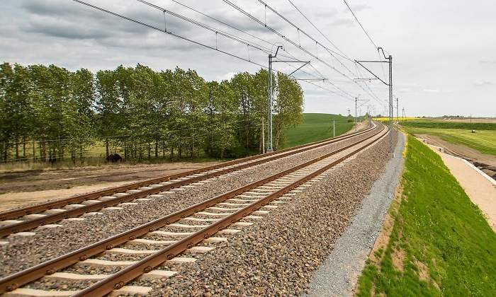 Trabajos-ferroviarios-en-la-linea-Varsovia-Gdynia-de-Polonia.jpg