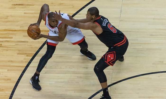 ibaka-chicago-getty.jpg