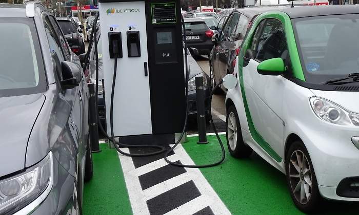 electrico-recarga-ifema.jpg