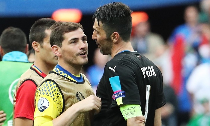 Casillas-Buffon-despedida-2016-reuters.jpg