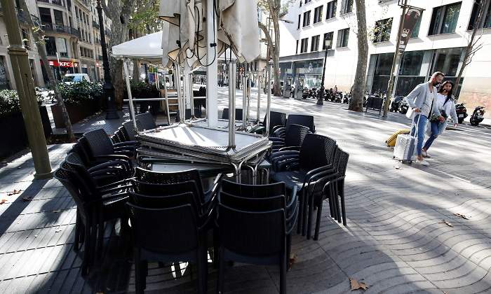 bar-cerrado-barcelona-coronavirus-reuters.jpg