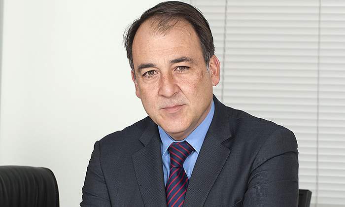 Luis-Mora-Capitanw.jpg