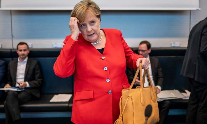 merkel-preocupada.jpg