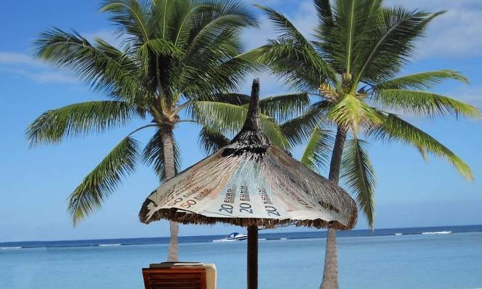 paraiso-fiscal-palmeras-alamy.jpg