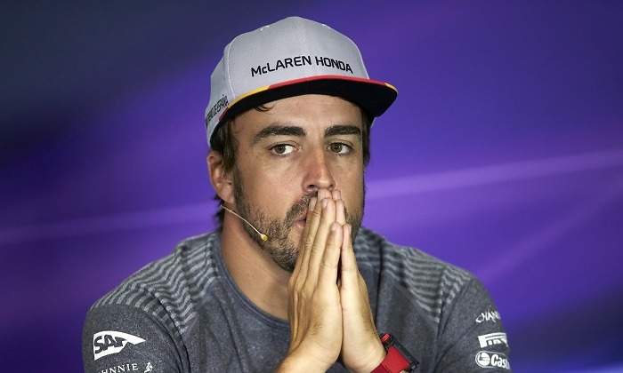 Alonso-manos-rp-2017-efe-Barcelona.jpg
