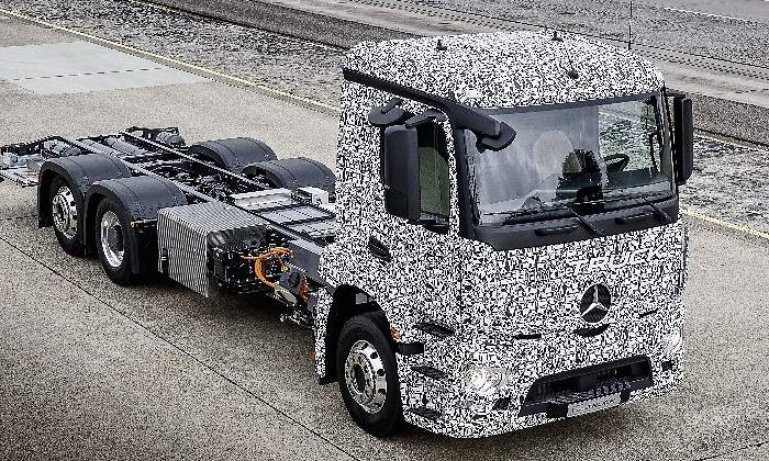 mercedes-urban-truck.jpg