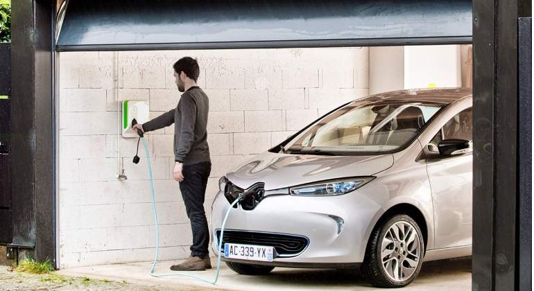 Renault Zoe recargando.