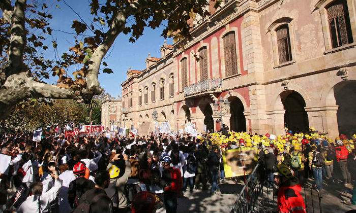 MANIFESTACIoN-DE-LOS-E15123612-defini.jpg