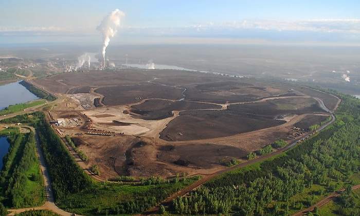 suncor-pond-alberta-arenas-bituminosas-770x420.jpg