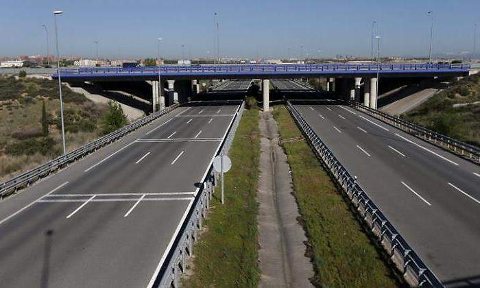 autopista-vacia-efe-770.jpg