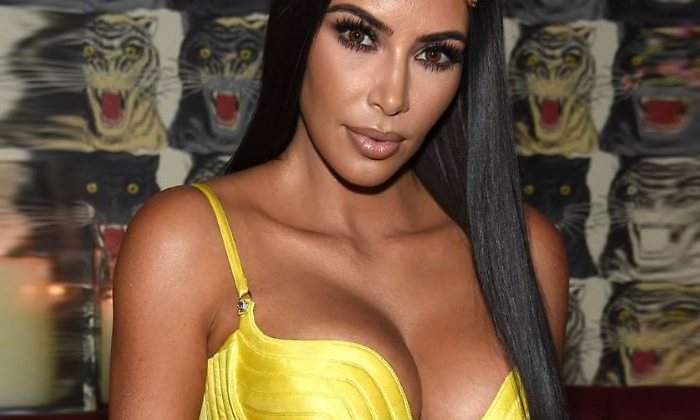 kim-desnudo-perfume-770.jpg