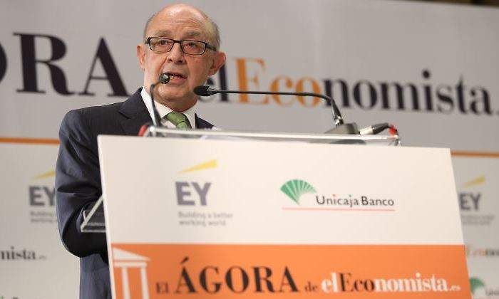 montoro-agora-atril-770.jpg
