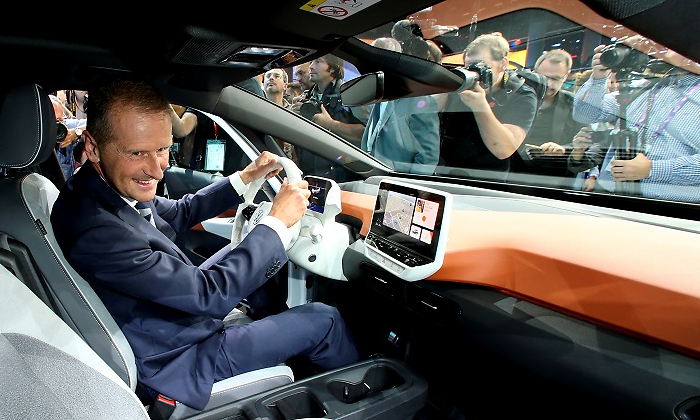 volkswagen-herbert-dies-ceo-reuters-770x420.png