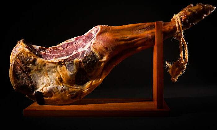 jamon-serrano-iberico.jpg