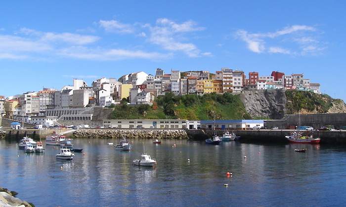 costa-da-morte-malpica-dreamstime-parador-muxia-1.jpg