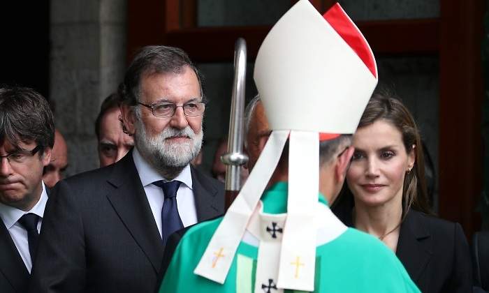 Rajoy-Puigdemont-Omella-agosto2017-Reuters.jpg