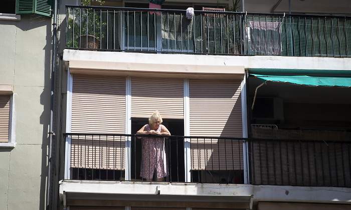 confinamiento-palma-anciana-terraza-getty-afp.jpg
