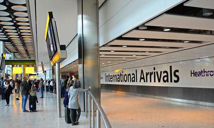 heathrow-aeropuerto-llegadas-770-dreamstime.jpg