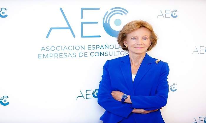 Elena-Salgado-presidenta-de-AEC_2.jpg